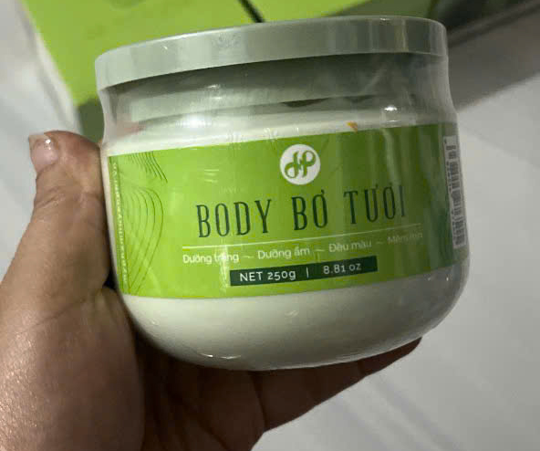 Kem body bơ tươi Huyền Phi